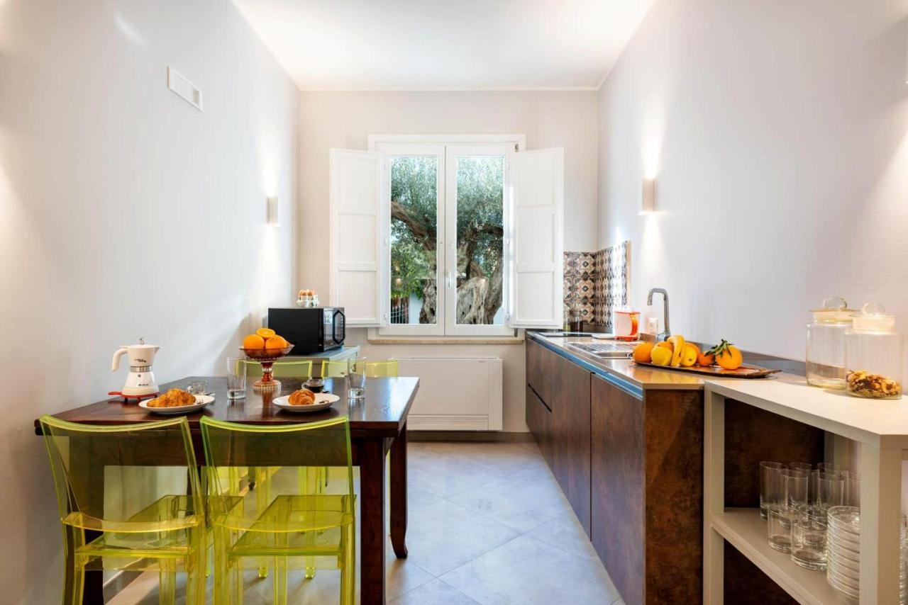 Villa Angelina - Charming Rooms & Apartments Trapani Buitenkant foto
