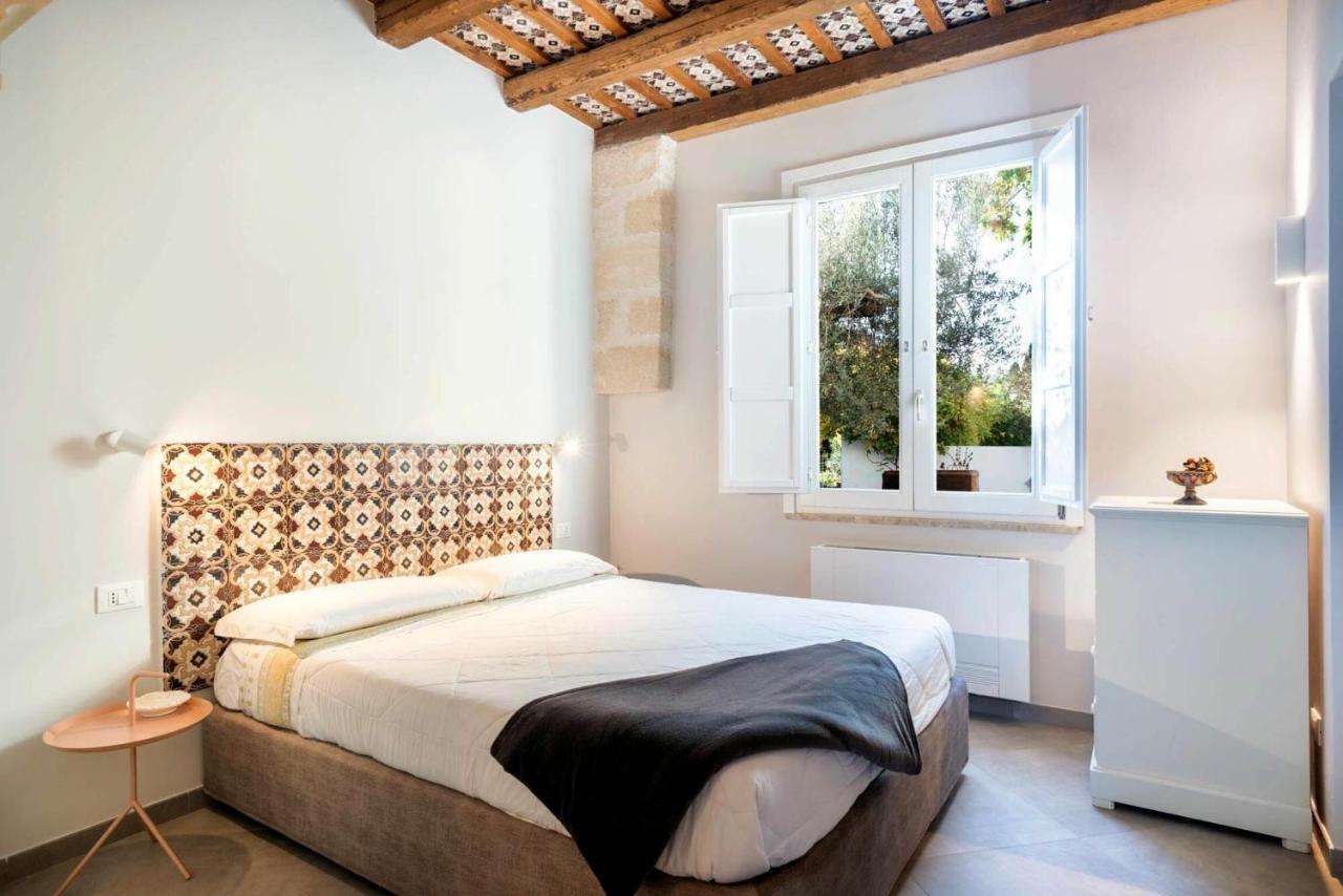 Villa Angelina - Charming Rooms & Apartments Trapani Buitenkant foto