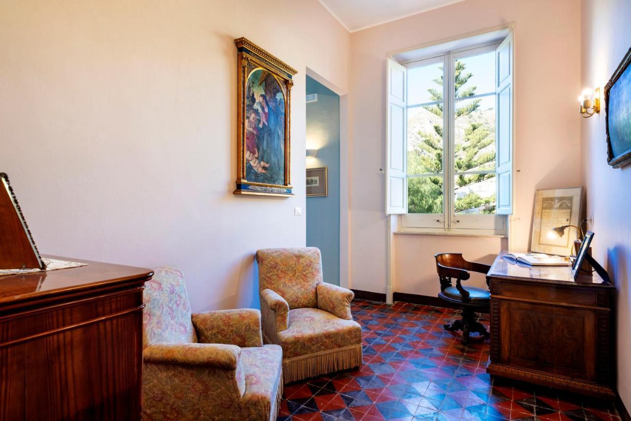Villa Angelina - Charming Rooms & Apartments Trapani Buitenkant foto