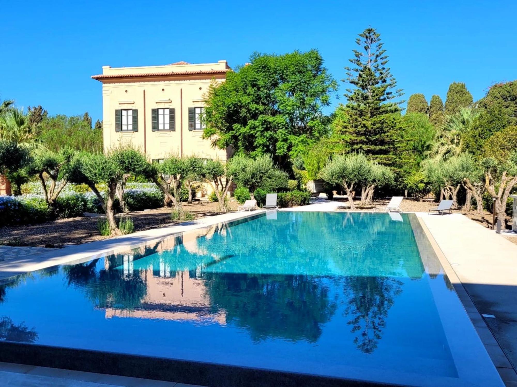 Villa Angelina - Charming Rooms & Apartments Trapani Buitenkant foto