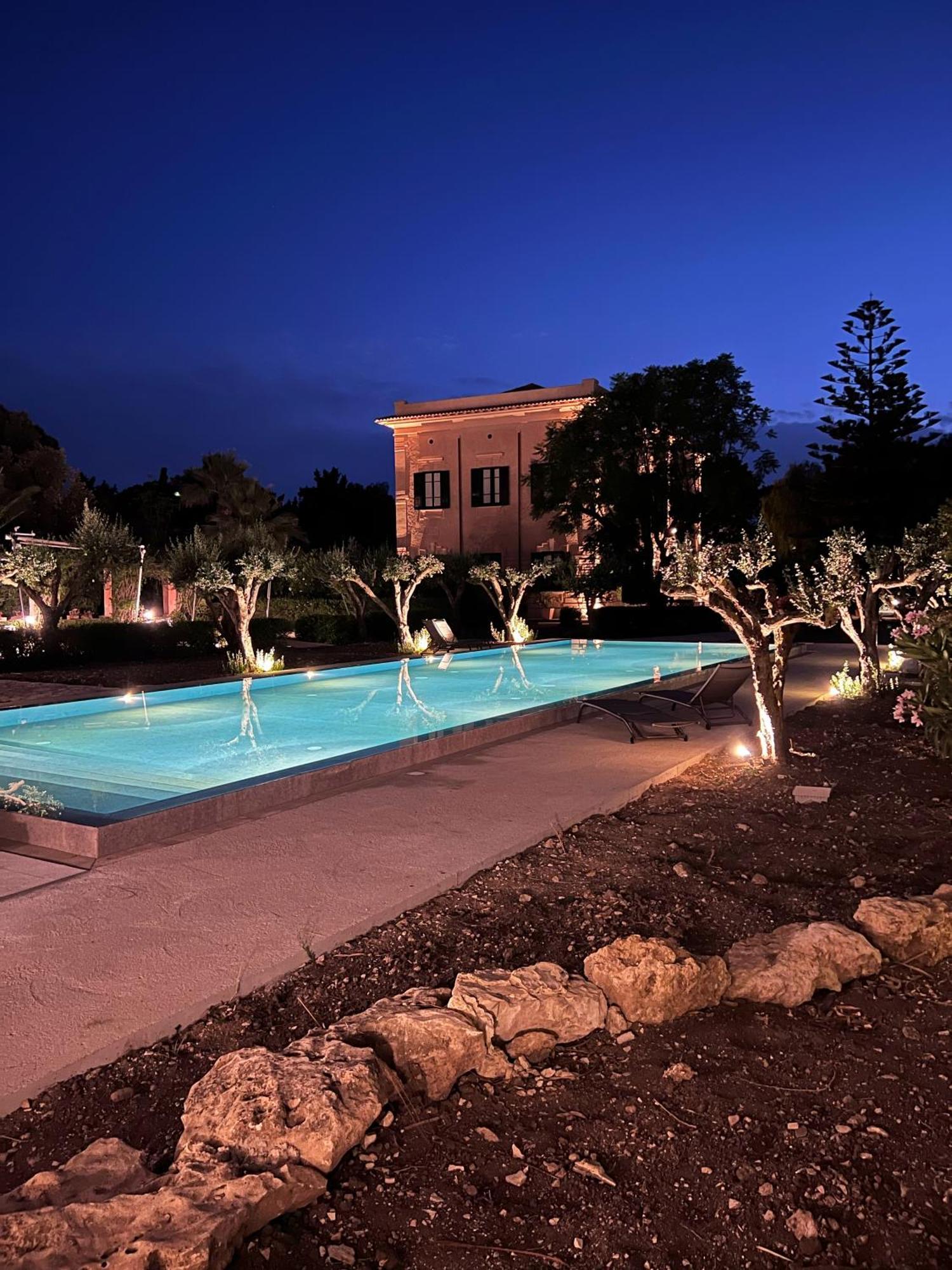 Villa Angelina - Charming Rooms & Apartments Trapani Buitenkant foto